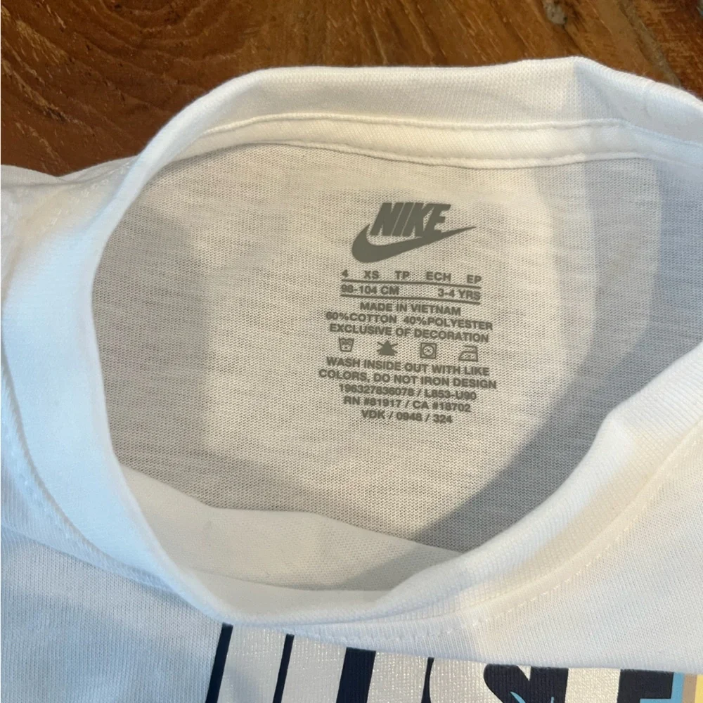 NWT Nike Boys 2 Piece Shorts Set - Picture 3 of 7